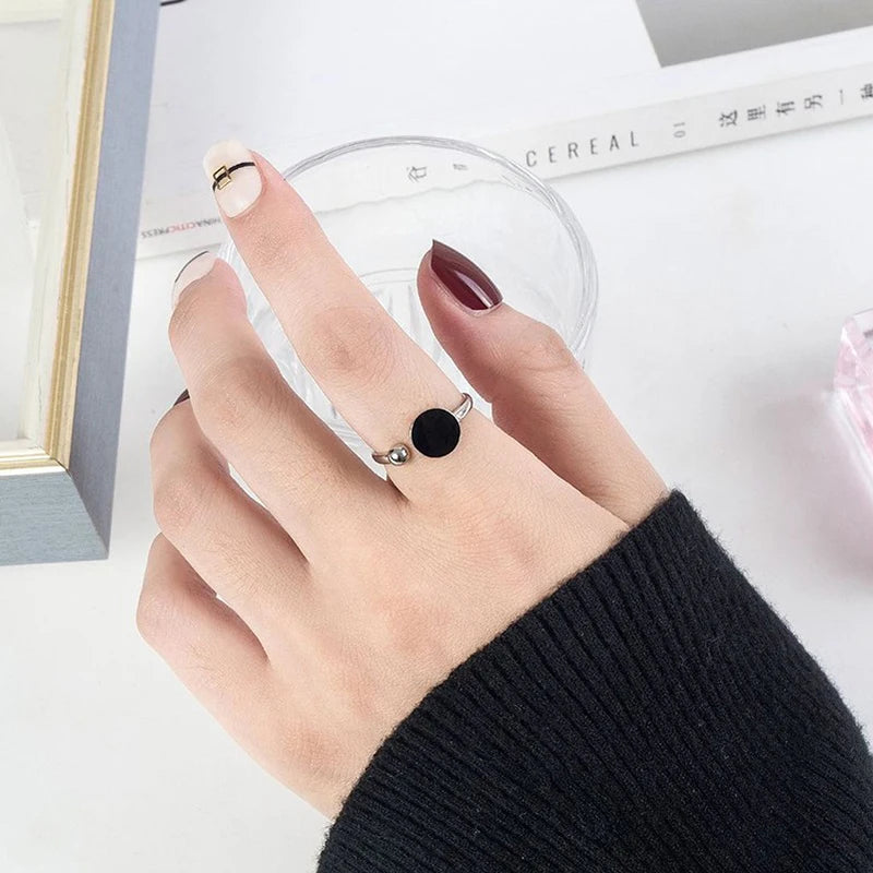Women's Fashion Graceful Round Black Point Open Ring Simple Style Creative Daily Ring Accessory For Lady Charming Trendy Jewelry