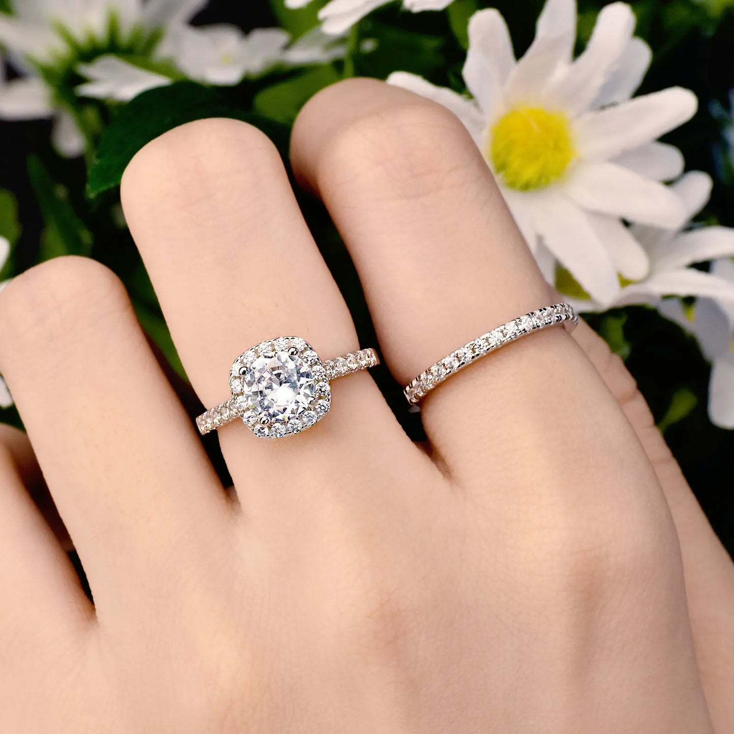 Newshe Prata 925 Silver Engagement Rings Set for Women Anillos Brilliant Halo Round Cut Cubic Zircon Luxury Wedding Jewelry