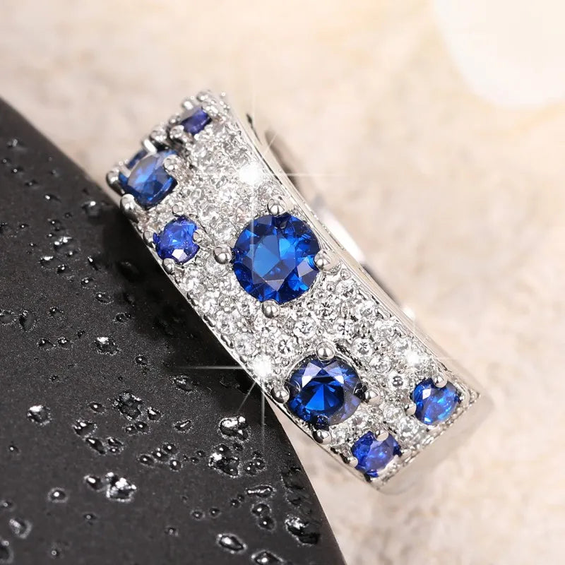 Huitan Newly Women Rings Blue/Crystal Cubic Zircon Silver Color Rings for Wedding Engagement Party Modern Fashion Female Jewelry