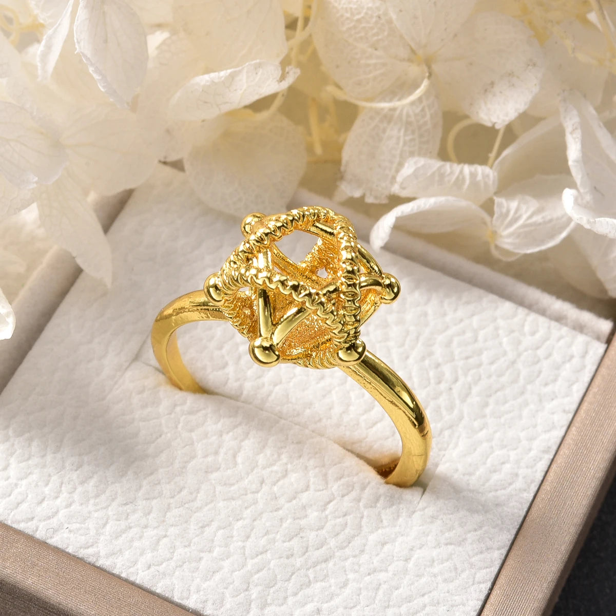 Women's Jewelry Golden Copper Ring Boho Chic Luxury Ring for Party Elegant Fashion Rings for Women Trendy Gift Wedding Ring