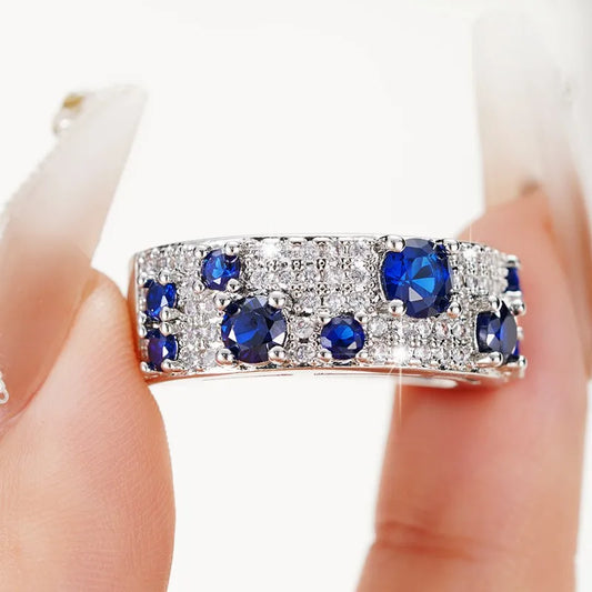 Huitan Newly Women Rings Blue/Crystal Cubic Zircon Silver Color Rings for Wedding Engagement Party Modern Fashion Female Jewelry