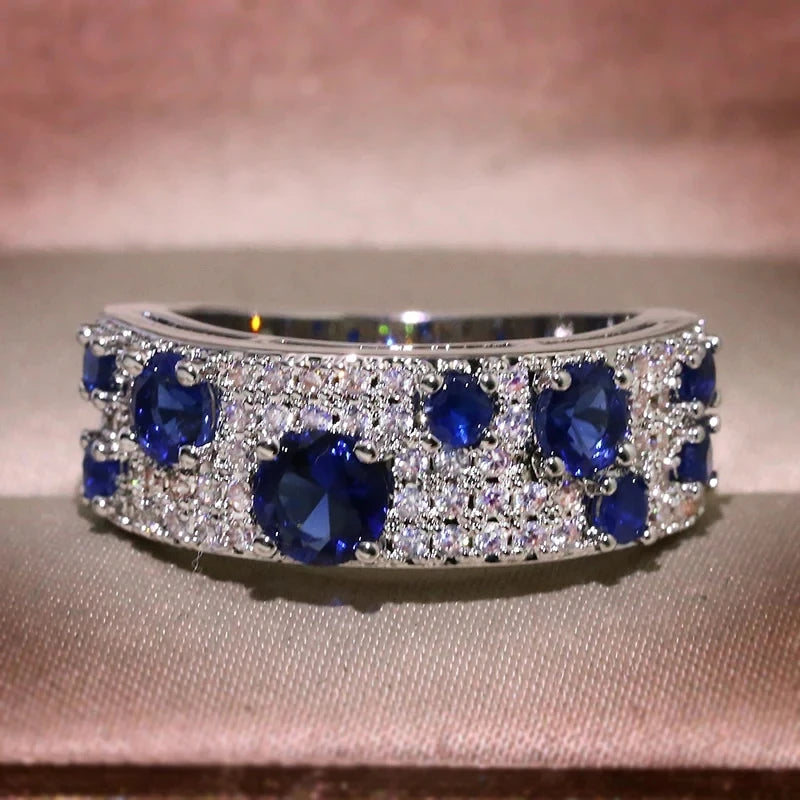 Huitan Newly Women Rings Blue/Crystal Cubic Zircon Silver Color Rings for Wedding Engagement Party Modern Fashion Female Jewelry